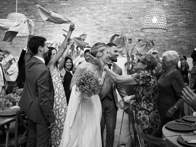 La boda de Inma y Niall en Valencia, Valencia 73