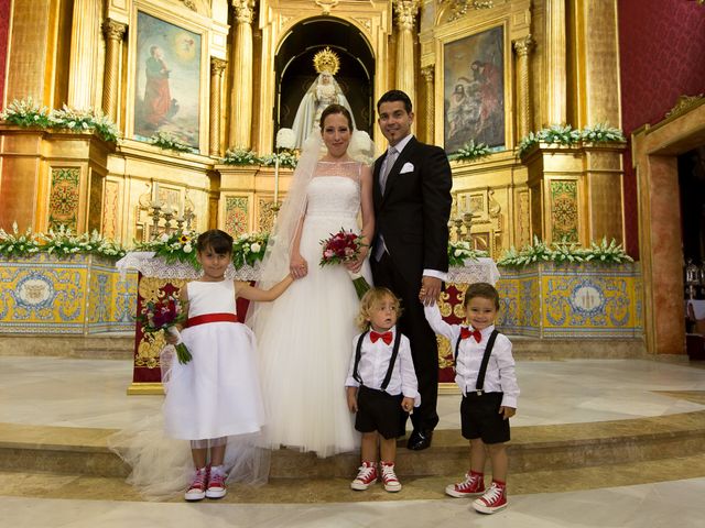 La boda de Ángel y Ara  en Sevilla, Sevilla 3
