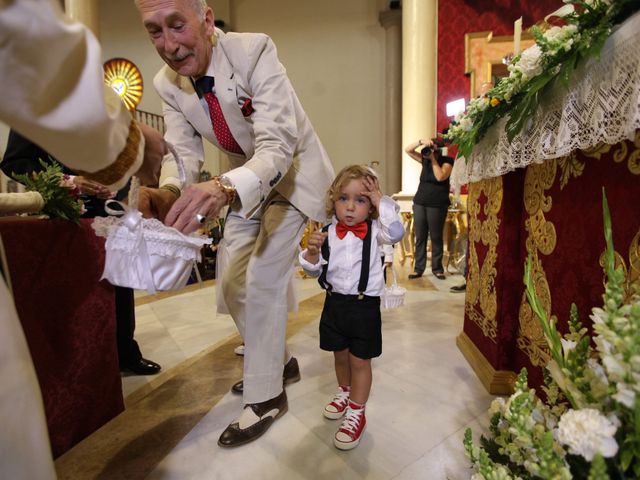 La boda de Ángel y Ara  en Sevilla, Sevilla 4
