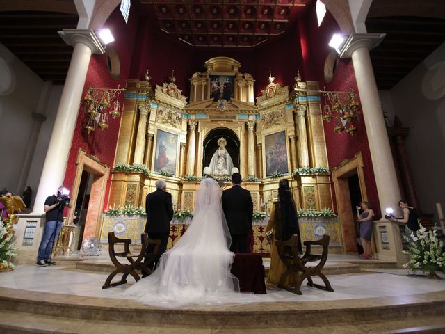 La boda de Ángel y Ara  en Sevilla, Sevilla 12