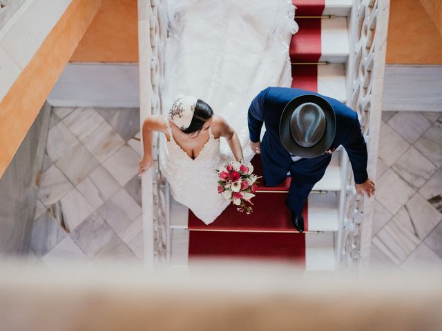 La boda de Roberto y Manuela en Llerena, Badajoz 54