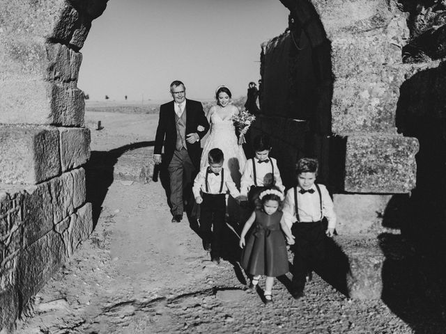 La boda de Roberto y Manuela en Llerena, Badajoz 57