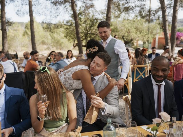 La boda de Connor y Rebeca en Albalat Dels Tarongers, Valencia 83