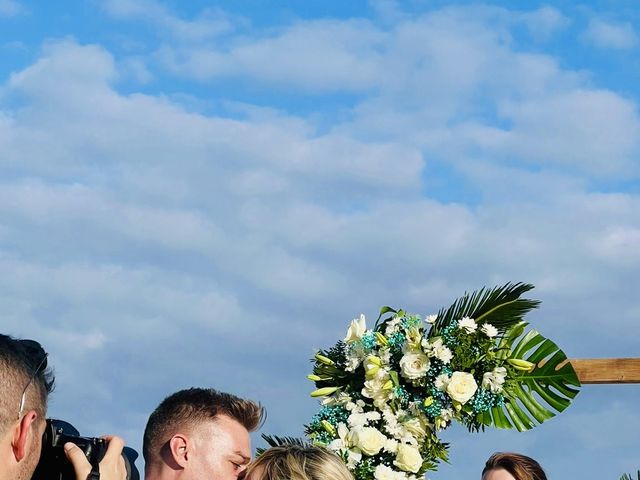 La boda de Daniel y Sandra en Aeropuerto Del Matorral (Fuerteventura), Las Palmas 2