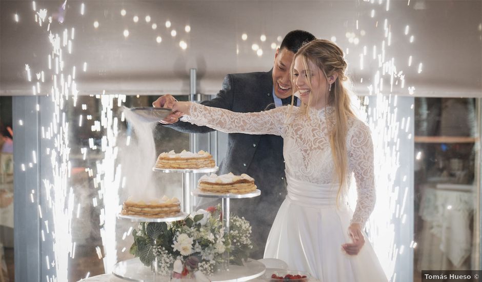 La boda de Long y Marisa en El Puig, Valencia