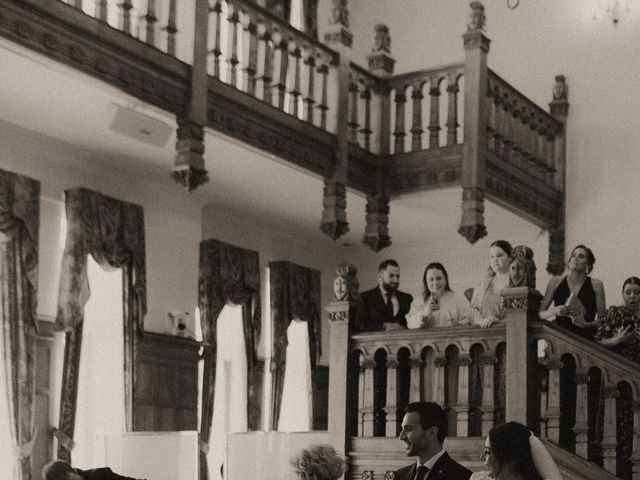 La boda de Javier y Mariluz en Villaverde De Pontones, Cantabria 39