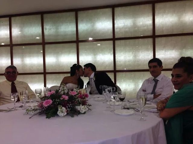 La boda de Tony y Leandra  en Barcelona, Barcelona 15