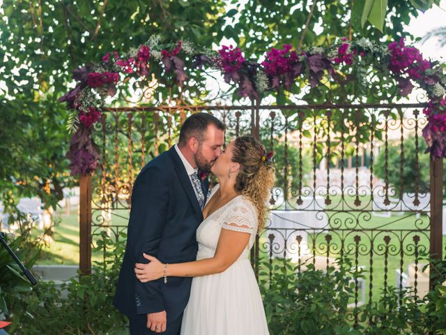 La boda de Carlos y Soraya en San Juan De Alicante, Alicante 37