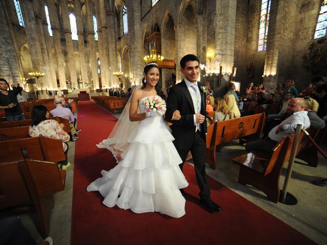 La boda de Tony y Leandra  en Barcelona, Barcelona 54