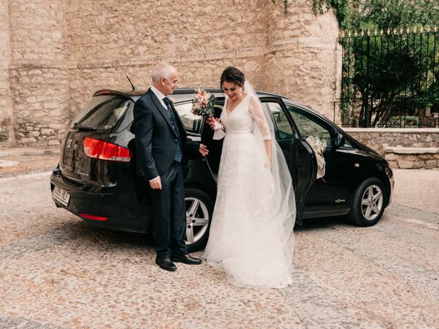 La boda de Ángel y Rocío en Carrion De Calatrava, Ciudad Real 44