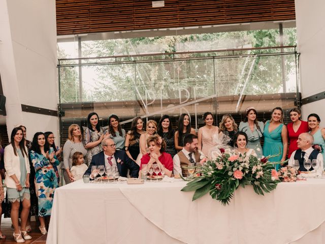 La boda de Ángel y Rocío en Carrion De Calatrava, Ciudad Real 110