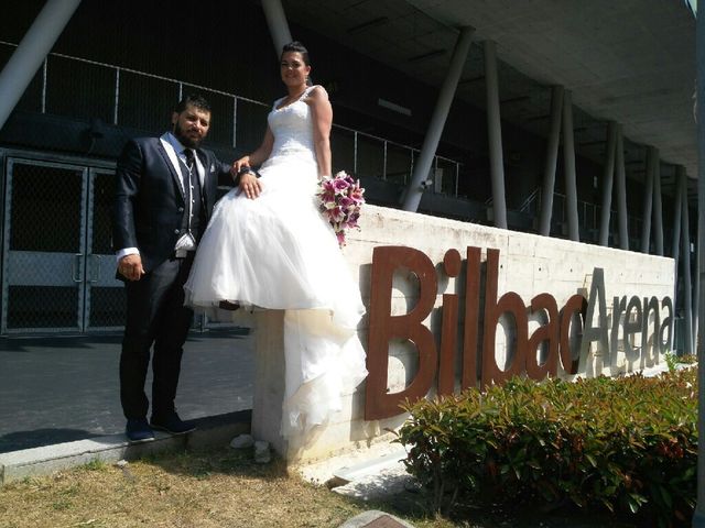 La boda de Jose  y Adriana  en Bilbao, Vizcaya 3
