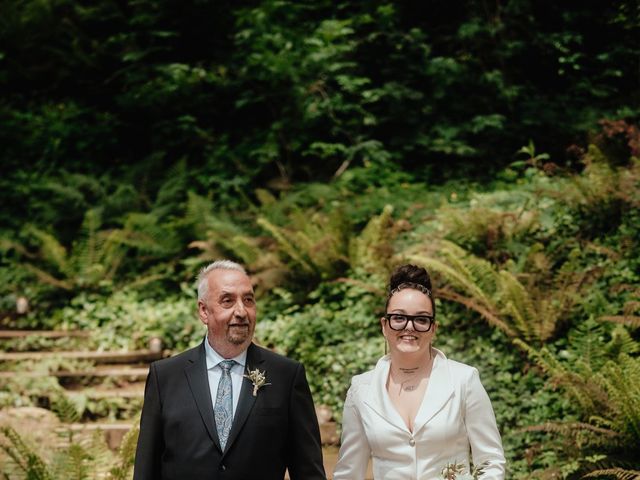 La boda de Gloria y Carla en Vilanova De Sau, Barcelona 22