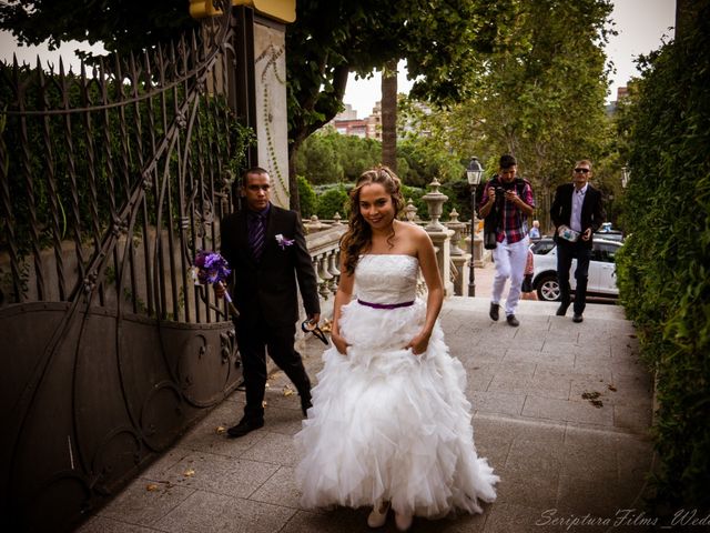 La boda de Jony y Anni en L&apos; Hospitalet De Llobregat, Barcelona 12