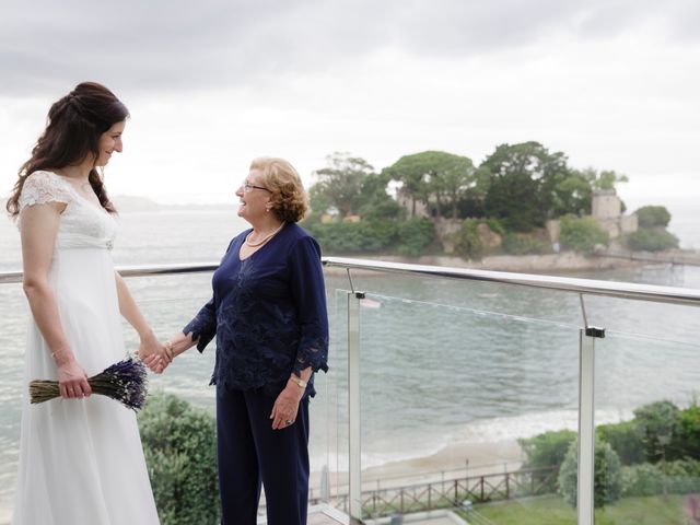 La boda de Pablo y Isabel en Oleiros, A Coruña 28