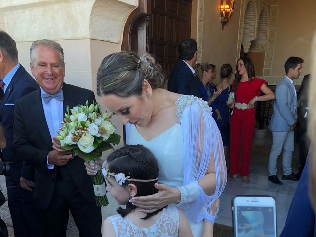 La boda de Eduardo y Almudena en Torremolinos, Málaga 21