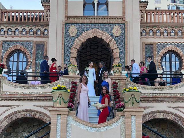 La boda de Eduardo y Almudena en Torremolinos, Málaga 24