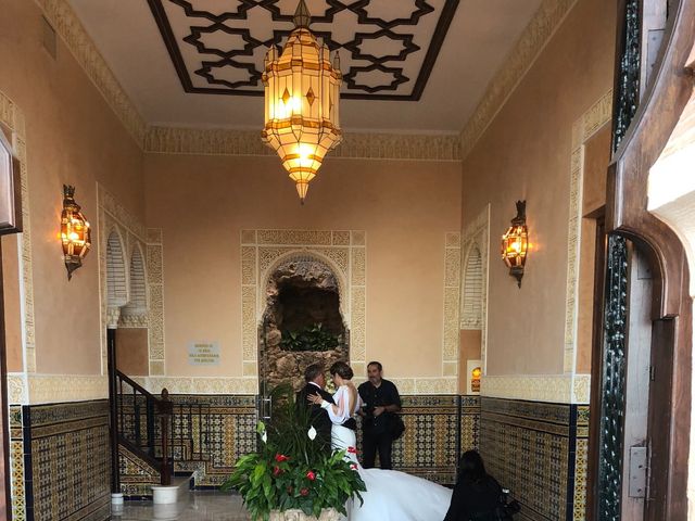 La boda de Eduardo y Almudena en Torremolinos, Málaga 26