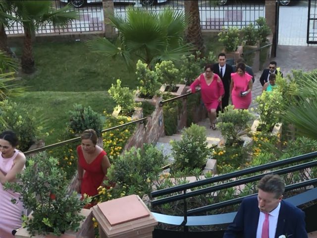La boda de Eduardo y Almudena en Torremolinos, Málaga 28
