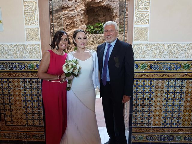 La boda de Eduardo y Almudena en Torremolinos, Málaga 35