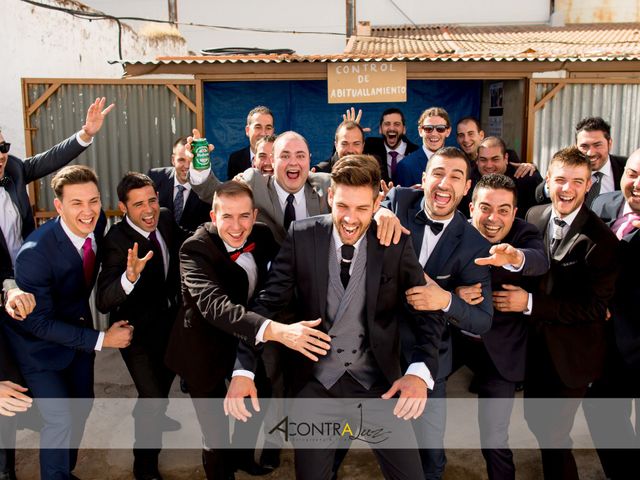 La boda de Conrado y Isabel en Carrion De Calatrava, Ciudad Real 9