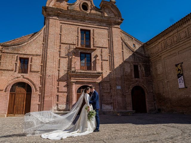 La boda de Miguel y Patricia en Talavera De La Reina, Toledo 33
