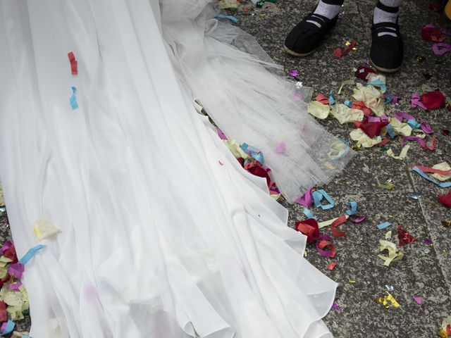 La boda de Adrián y Diana en Gijón, Asturias 25