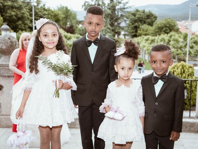 La boda de Zafiro y María en San Roman De Bembibre, León 20