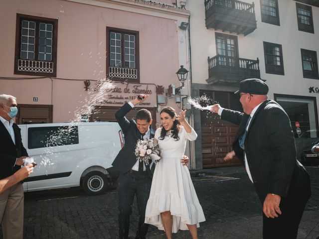 La boda de Juan y Claudia en La Orotava, Santa Cruz de Tenerife 27