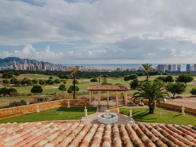 La boda de Maria Jose y Kiko en Benidorm, Alicante 318