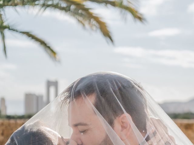 La boda de Maria Jose y Kiko en Benidorm, Alicante 391