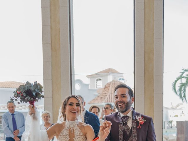 La boda de Maria Jose y Kiko en Benidorm, Alicante 548