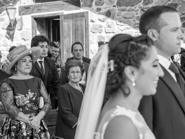 La boda de Mikel y Iria en Larrabetzu, Vizcaya 28