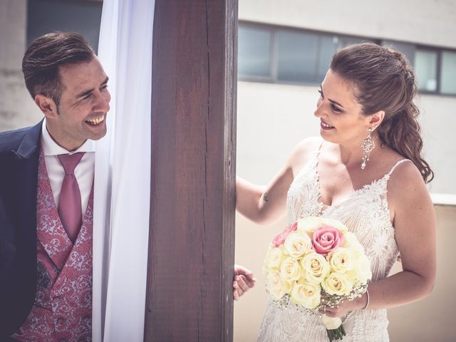 La boda de Víctor y Inma en La Linea De La Concepcion, Cádiz 16
