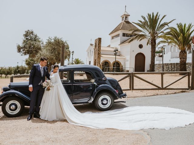 La boda de José Alberto y Fátima en Lepe, Huelva 68