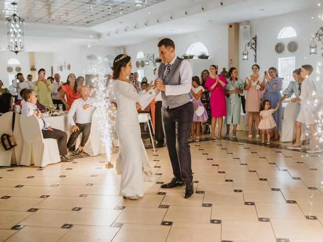 La boda de José Alberto y Fátima en Lepe, Huelva 91
