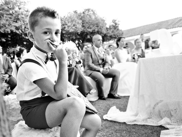 La boda de Juan Antonio y Carolina en La Algaba, Sevilla 14