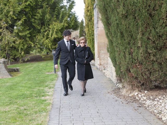 La boda de Oscar y Cristina en Santa Gadea Del Cid, Burgos 57