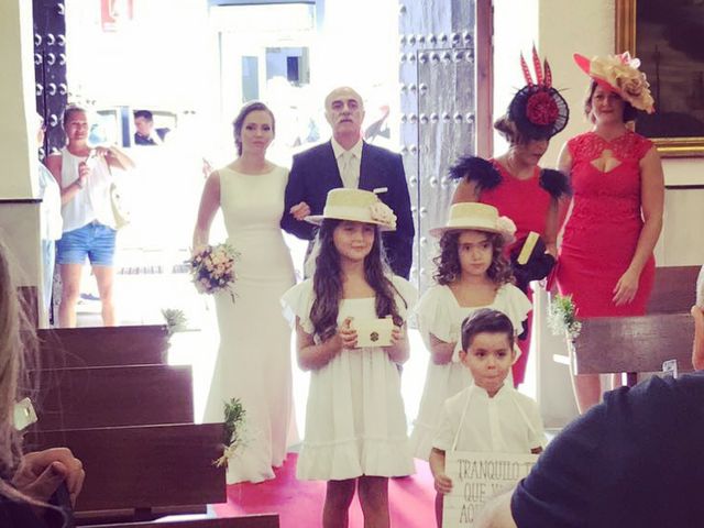 La boda de Jose Mari y Virginia en Chiclana De La Frontera, Cádiz 13