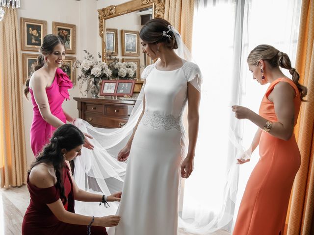 La boda de Natividad y Rafael en Lora Del Rio, Sevilla 4