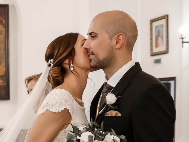 La boda de Natividad y Rafael en Lora Del Rio, Sevilla 15