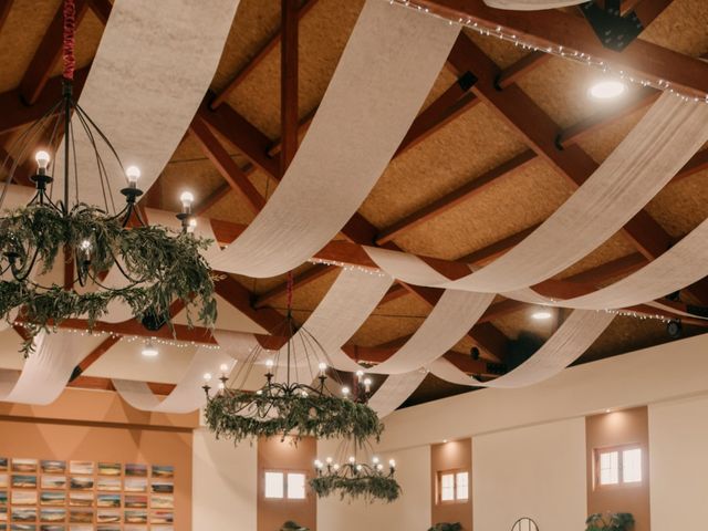 La boda de Antonio y Mariate en Argamasilla De Alba, Ciudad Real 101