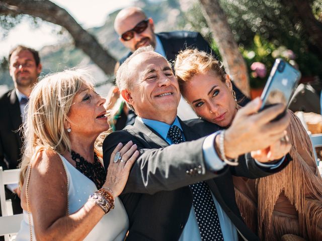 La boda de Joan y Tiziana en Blanes, Girona 13