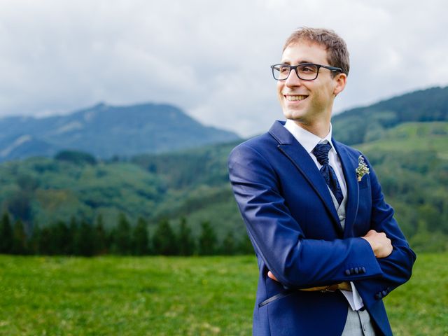 La boda de Mikel y Leire en Zumarraga, Guipúzcoa 18