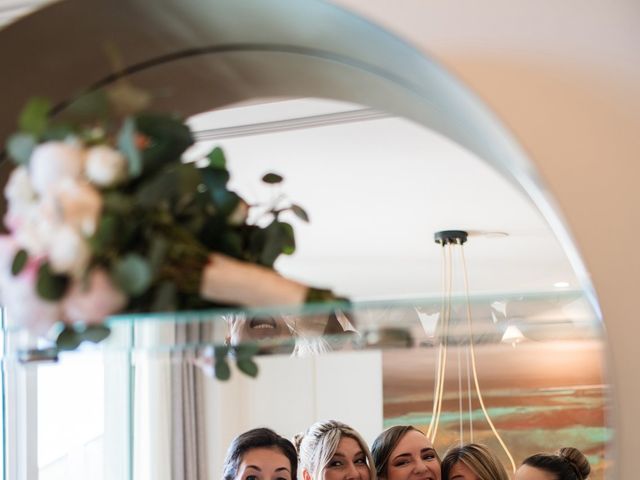 La boda de Daniel y Anouk en La/villajoyosa Vila Joiosa, Alicante 5