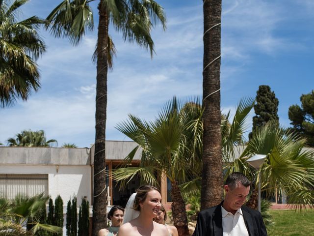 La boda de Daniel y Anouk en La/villajoyosa Vila Joiosa, Alicante 21