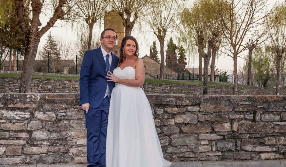 La boda de Adrián y Patricia en Morillo De Tou, Huesca