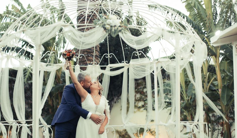 La boda de Cristian y Cristina en La Rinconada, Sevilla