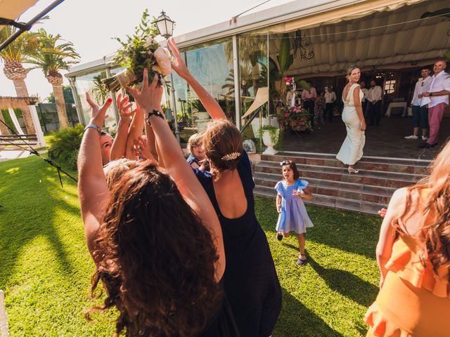 La boda de Ricardo y Lucía en Mutxamel, Alicante 59