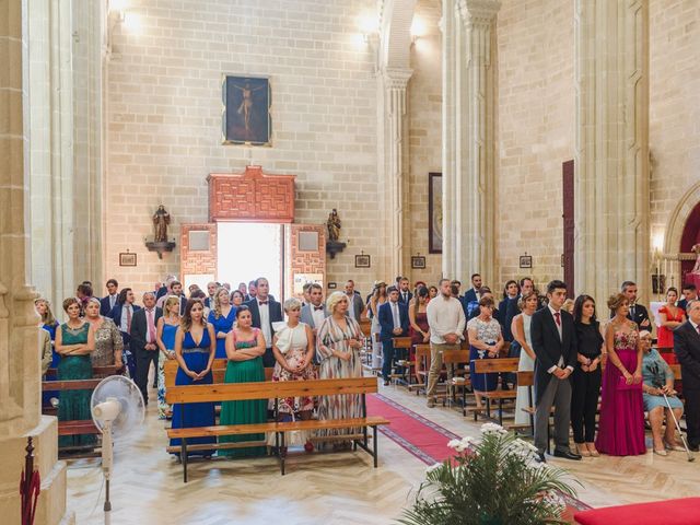 La boda de Adrian y Carolina en Jerez De La Frontera, Cádiz 59